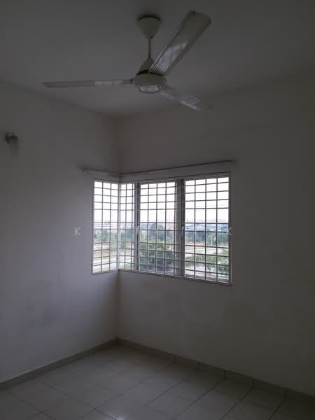 For Rent - Kemuning Aman