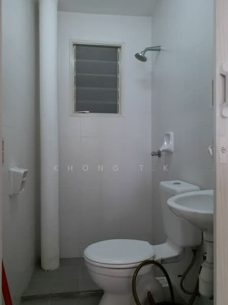 For Rent - Kemuning Aman