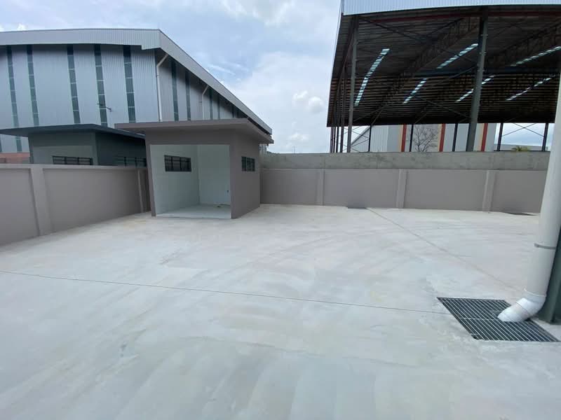 BIG Bungalow Factory Warehouse. Fit Heavy Vehicles* Trailer, Cargo, Lorry, etc. untuk Untuk Disewa - RM 45,000 /bulan, Feb 2026 - PropertyGuru.com.my