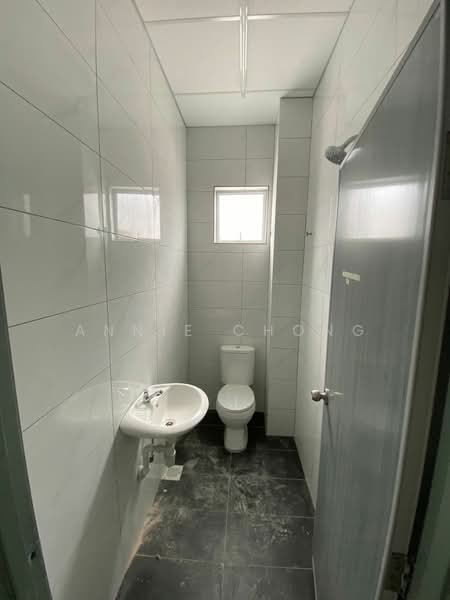 BIG Bungalow Factory Warehouse. Fit Heavy Vehicles* Trailer, Cargo, Lorry, etc. untuk Untuk Disewa - RM 45,000 /bulan, Feb 2026 - PropertyGuru.com.my