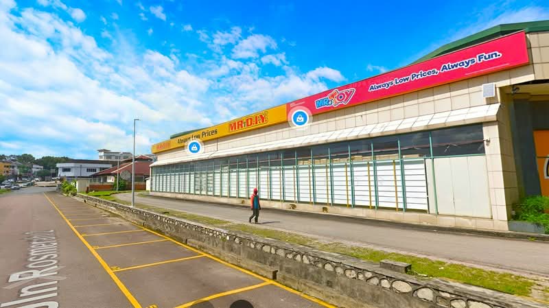 For Sale - ⭐ 3sty Freehold ⭐ 2 Adjoining Lot ⭐ Collected RM24k / Month ⭐