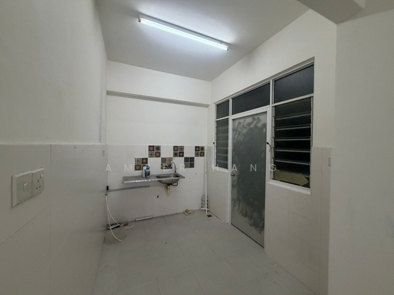 For Rent - Summer Place