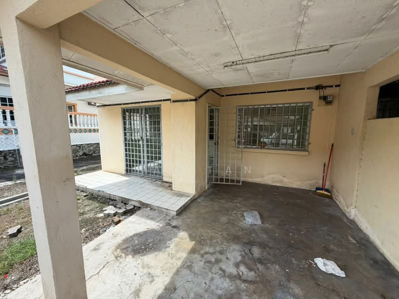 Untuk Dijual - 2-storey Terrace House at Taman Putra Permai