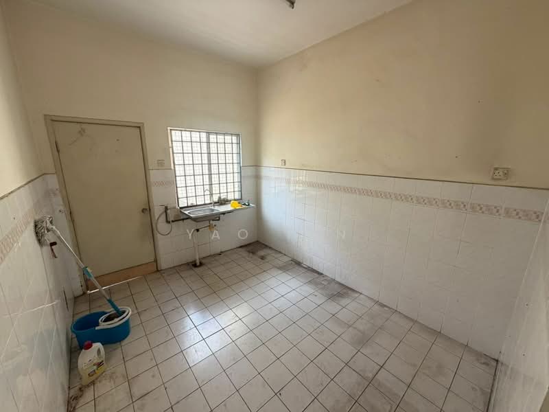 Untuk Dijual - 2-storey Terrace House at Taman Putra Permai