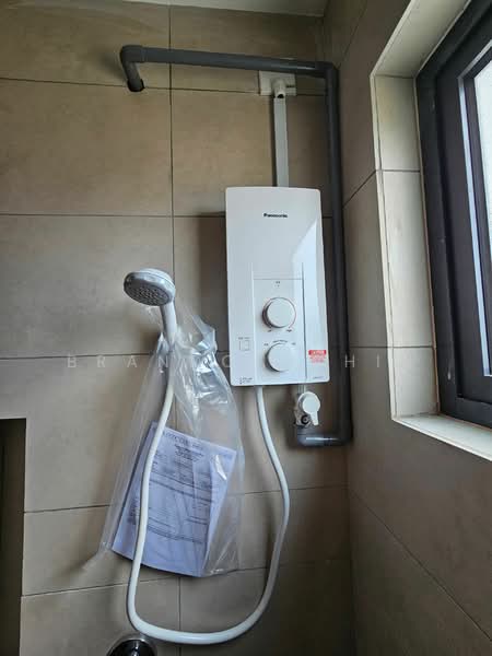 Untuk Disewa - M Adora