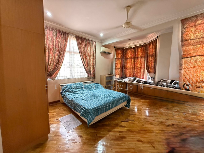 Bungalow at Saujana Akasia untuk Untuk Dijual - RM 950,000, Feb 2026 - PropertyGuru.com.my