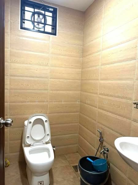 Shop for Sale in Taman Molek (Johor Bahru) - Grace Chew - PropertyGuru.com.my