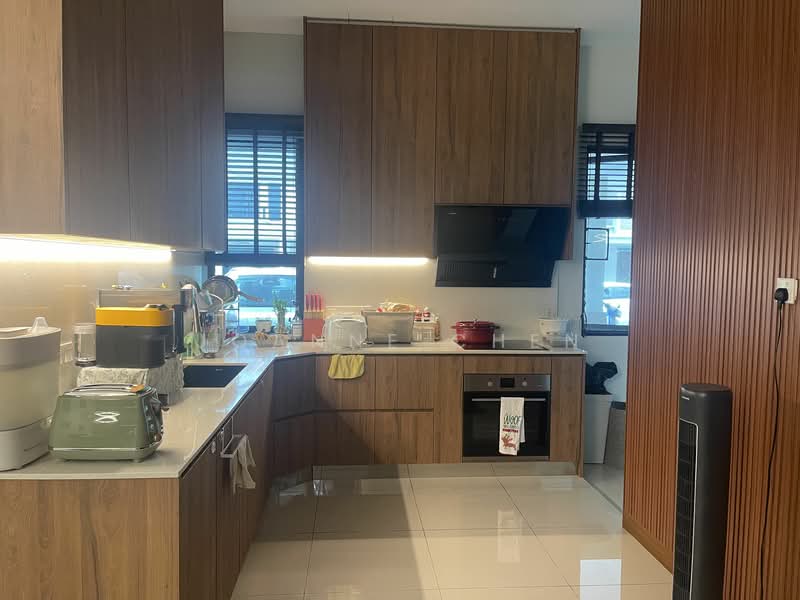 For Sale - Terraced House at Templer Park