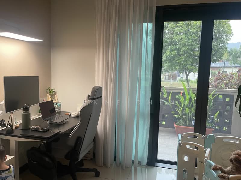 For Sale - Terraced House at Templer Park