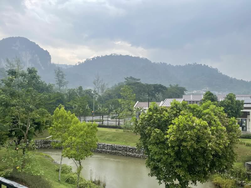 For Sale - Terraced House at Templer Park