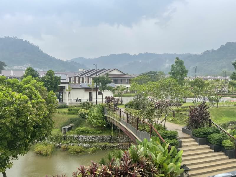 For Sale - Terraced House at Templer Park