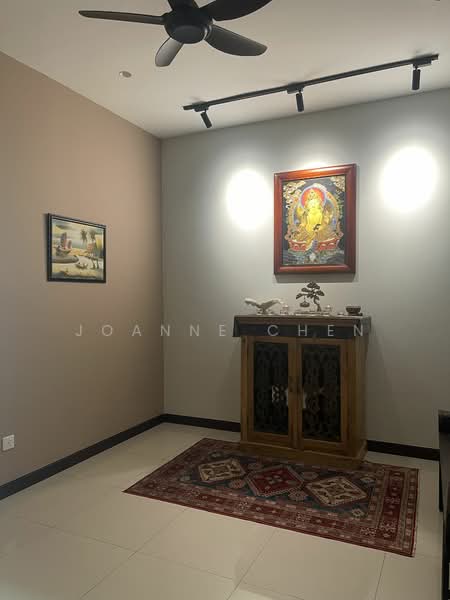 For Sale - Terraced House at Templer Park