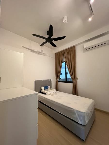 For Rent - Upperville @ 16 Quartz