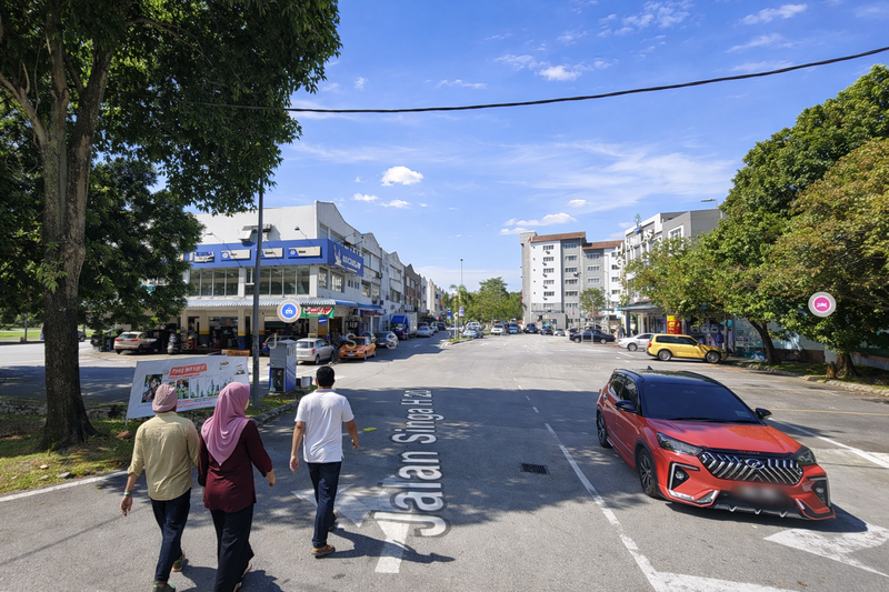 For Sale - ⭐ 3sty ⭐ Collected RM8,200 / Month ⭐ RM337 psf ⭐