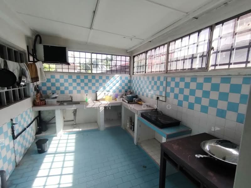 Untuk Dijual - Semi-Detached House at SS14