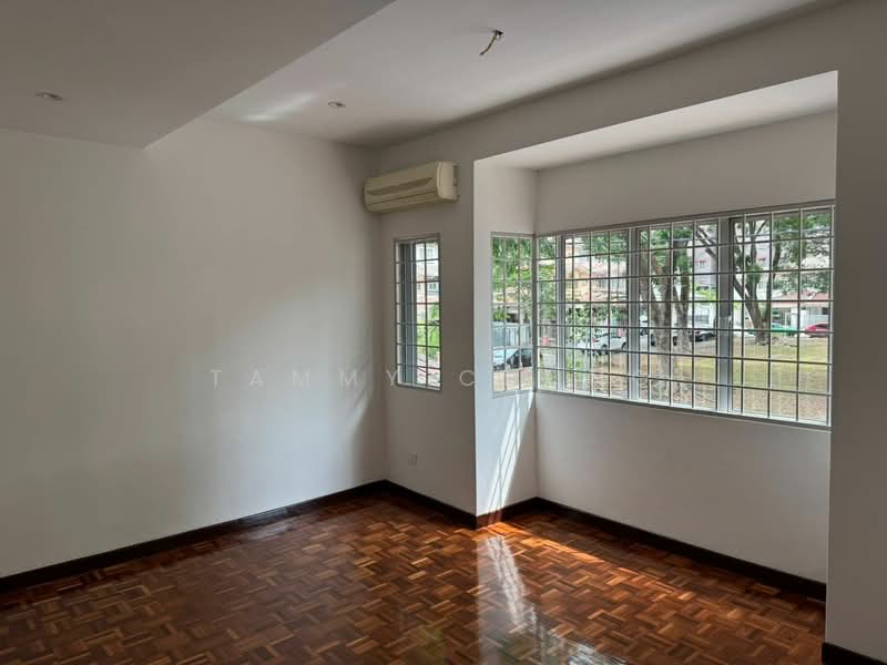 2.5-storey Terraced House for Sale in Taman Kelana Idaman (Ara Damansara) - Tammy Chung - PropertyGuru.com.my