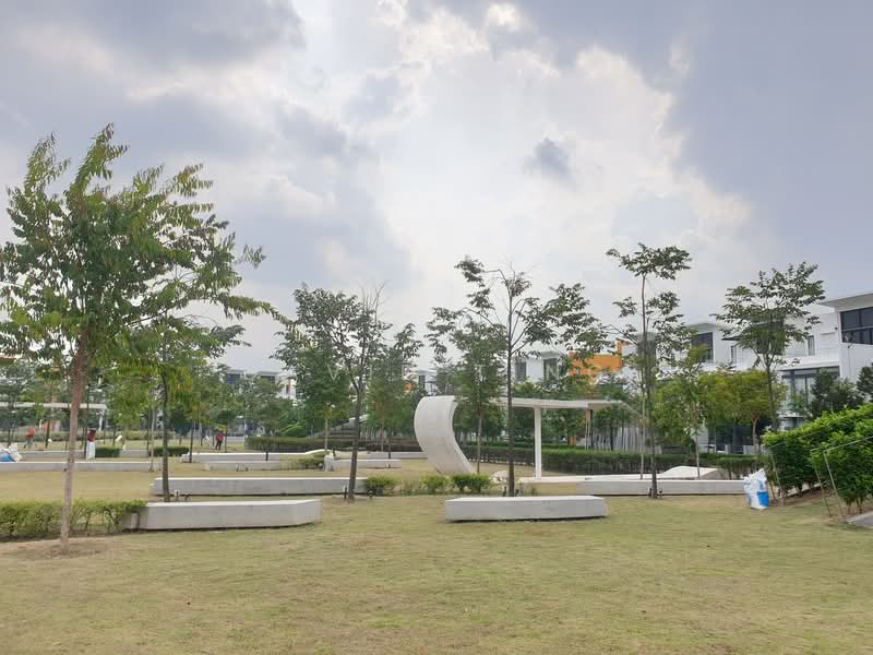 3-storey Terraced House for Sale in Lake Fields (Sungai Besi) - David Ting - PropertyGuru.com.my