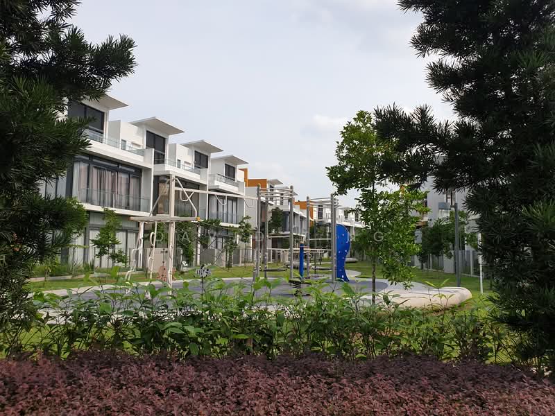 3-storey Terraced House for Sale in Lake Fields (Sungai Besi) - David Ting - PropertyGuru.com.my