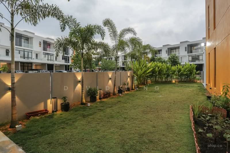 3-storey Terraced House at Lake Fields untuk Untuk Dijual - RM 2,180,000, Mac 2026 - PropertyGuru.com.my