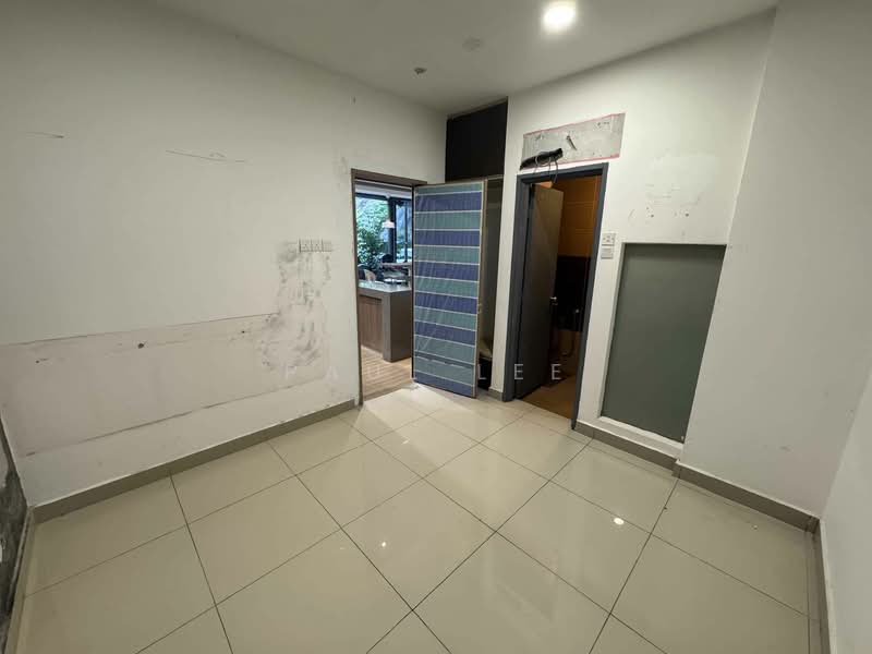Shop for Rent in BANDAR PUCHONG JAYA (Puchong) - Paul Lee - PropertyGuru.com.my