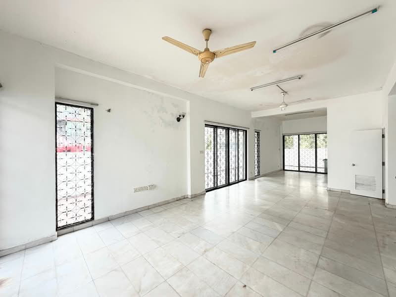 3-storey Terraced House for Sale in Taman Esplanad (Bukit Jalil) - CK Yee - PropertyGuru.com.my