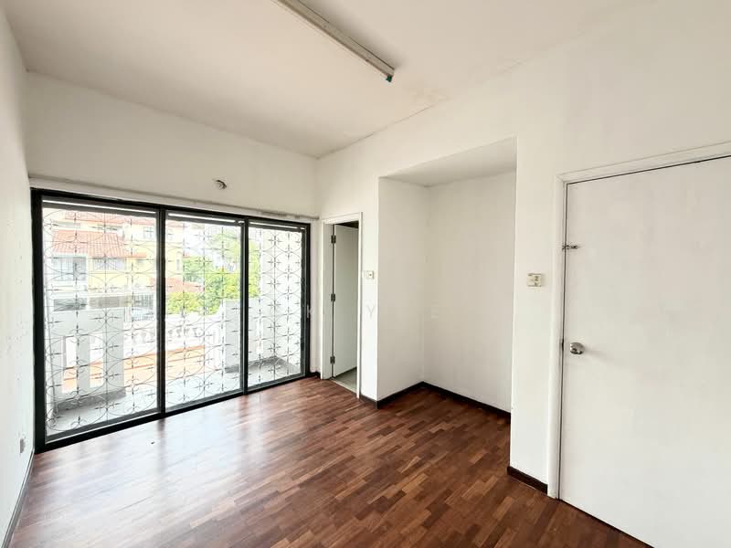 3-storey Terraced House for Sale in Taman Esplanad (Bukit Jalil) - CK Yee - PropertyGuru.com.my