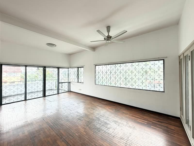 3-storey Terraced House for Sale in Taman Esplanad (Bukit Jalil) - CK Yee - PropertyGuru.com.my