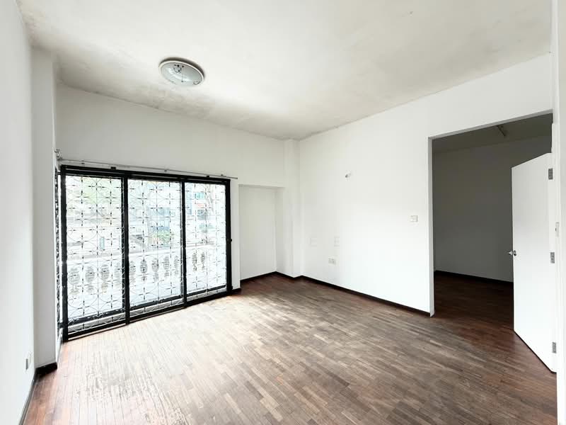 3-storey Terraced House for Sale in Taman Esplanad (Bukit Jalil) - CK Yee - PropertyGuru.com.my