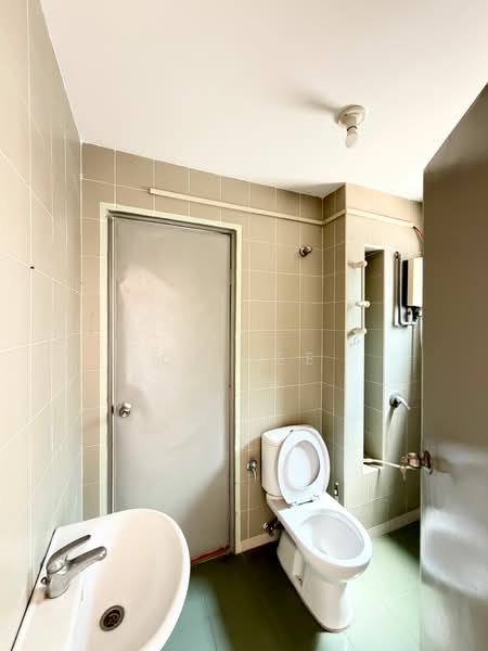 3-storey Terraced House for Sale in Taman Esplanad (Bukit Jalil) - CK Yee - PropertyGuru.com.my