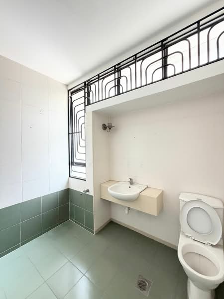 3-storey Terraced House for Sale in Taman Esplanad (Bukit Jalil) - CK Yee - PropertyGuru.com.my