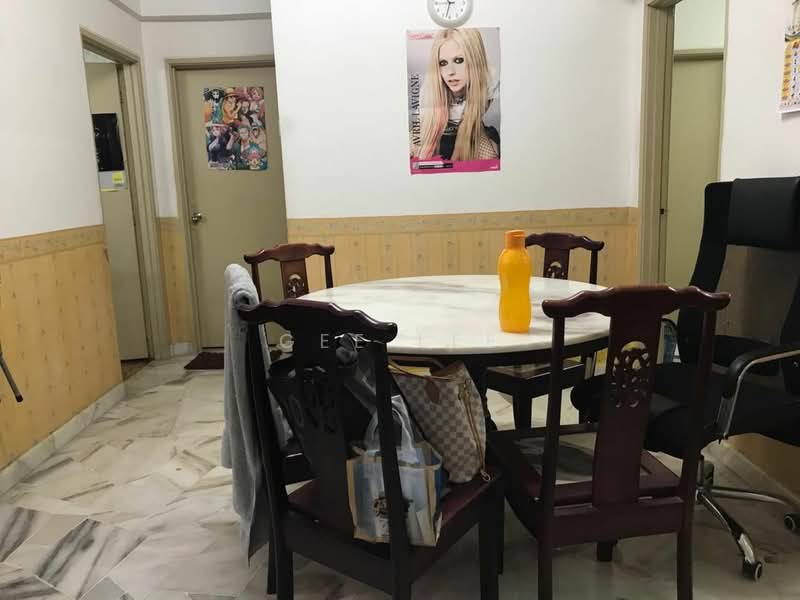 Condominium for Sale at Sri Pelangi Condominiums - GEE Lee - PropertyGuru.com.my