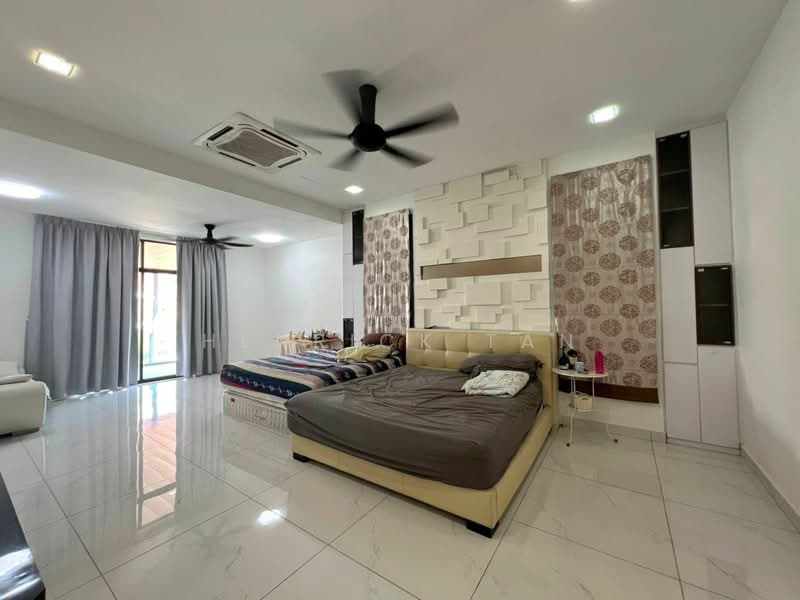 For Sale - Bungalow at Bandar Kinrara Seksyen 9