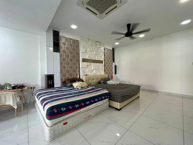 For Sale - Bungalow at Bandar Kinrara Seksyen 9