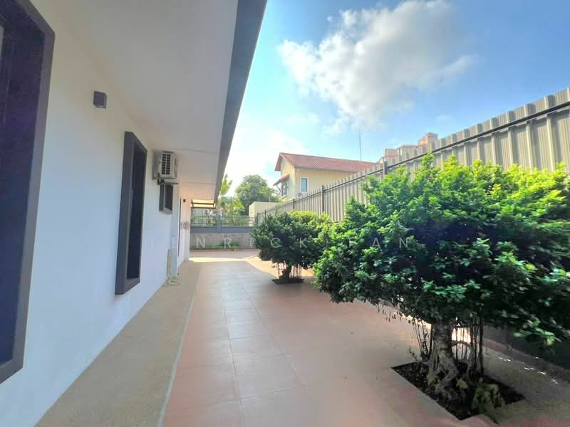 For Sale - Bungalow at Bandar Kinrara Seksyen 9