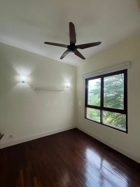 Untuk Disewa - Surian Condominium