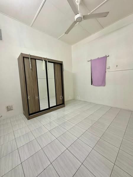 1-storey Terraced House for Sale in Bandar Baru Kuala Selangor (Kuala Selangor) - Kho Daniel - PropertyGuru.com.my