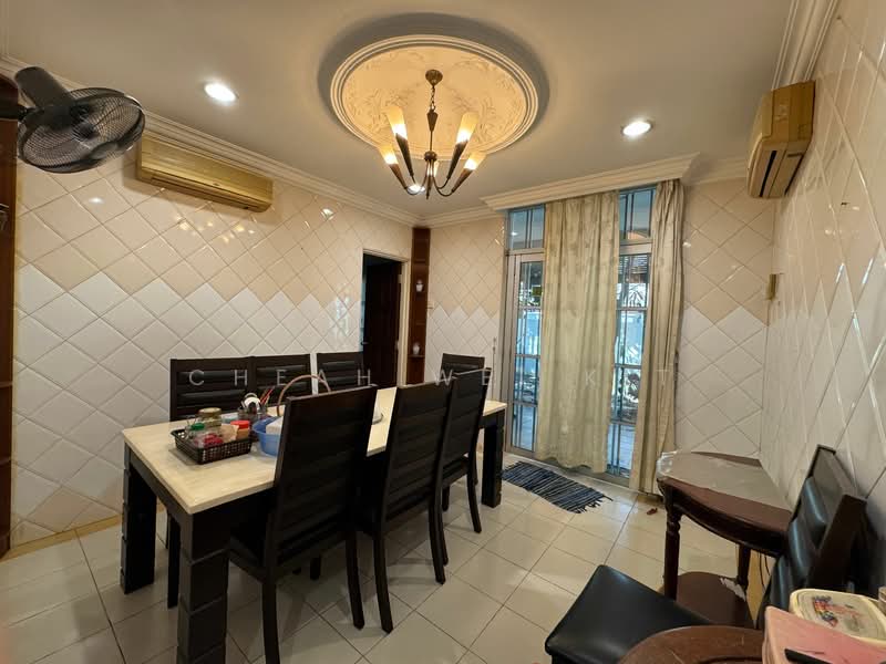 For Rent - 2-storey Terrace House at Usj 1