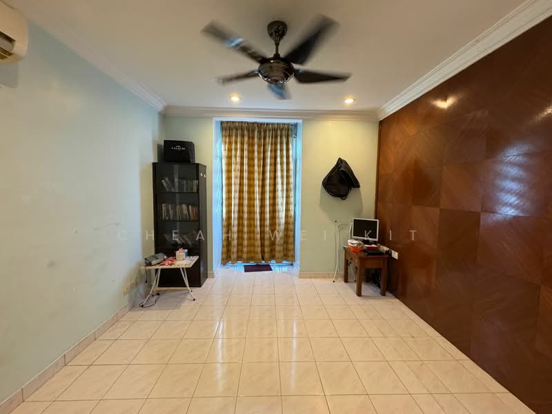 For Rent - 2-storey Terrace House at Usj 1