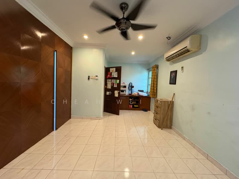 For Rent - 2-storey Terrace House at Usj 1