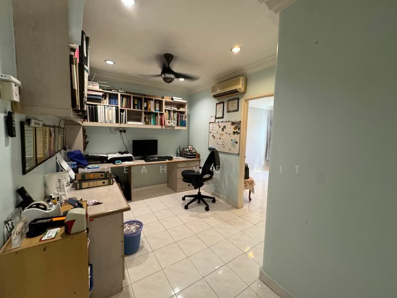 For Rent - 2-storey Terrace House at Usj 1