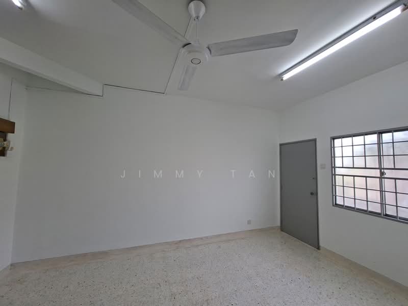 Untuk Dijual - Lily & Rose