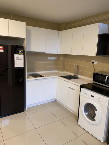 Untuk Disewa - D'Latour