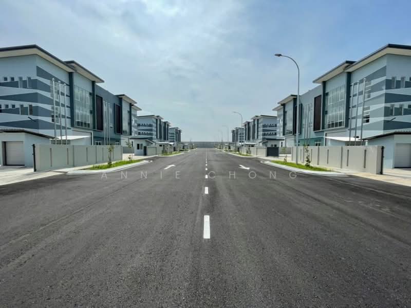 Warehouse for Sale in Seksyen 35 (Shah Alam) - Annie Chong - PropertyGuru.com.my