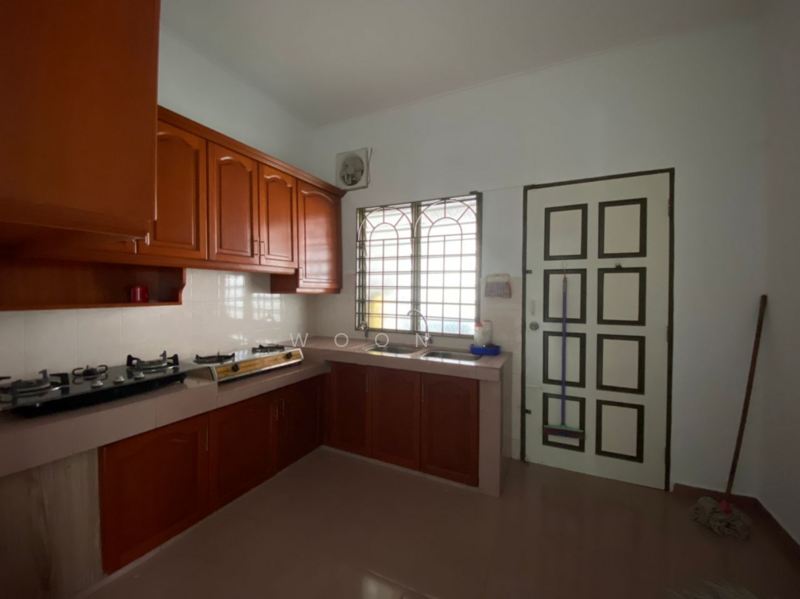 For Rent - Semi-Detached House at Taman Sin Hoe