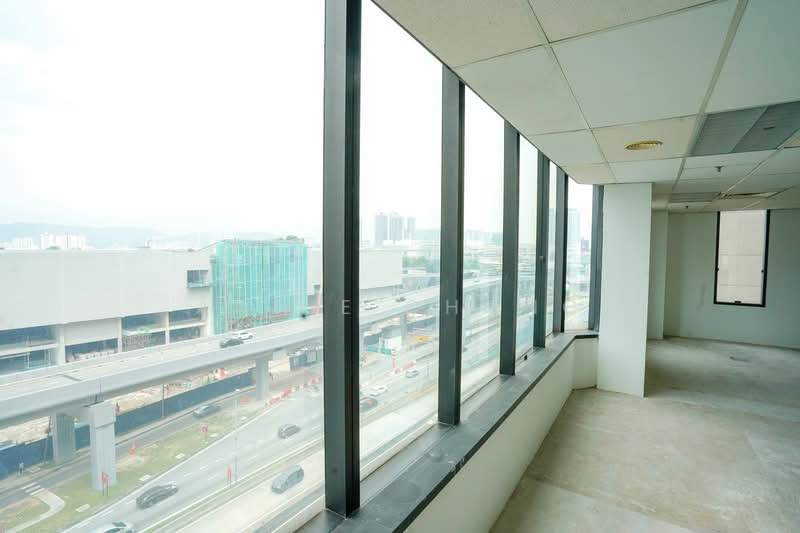 For Rent - TRX Office / Cafe / Rooftop. Upto 15,000 sf. 1min to TRX MRT. 5min to KLCC, Pavilion KL (1.6km)