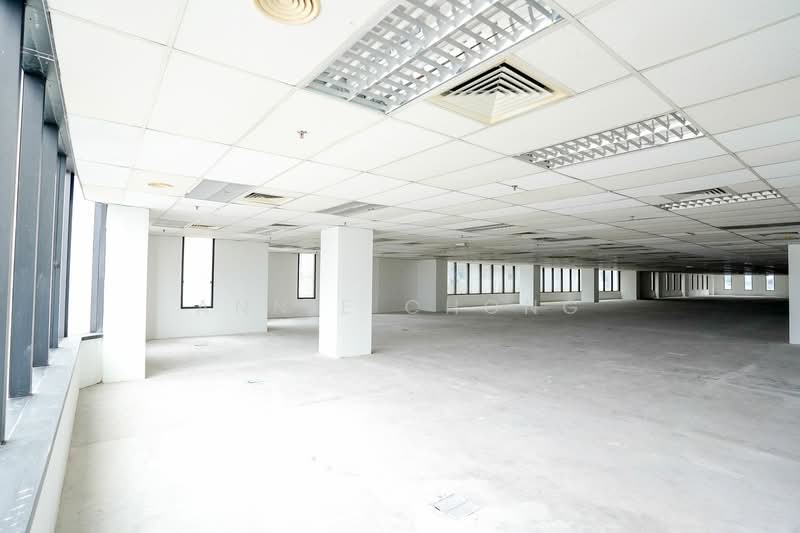 For Rent - TRX Office / Cafe / Rooftop. Upto 15,000 sf. 1min to TRX MRT. 5min to KLCC, Pavilion KL (1.6km)