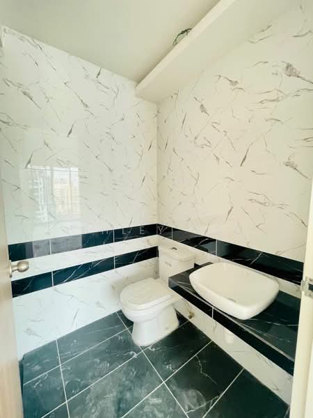 Untuk Dijual - QuayWest Residence