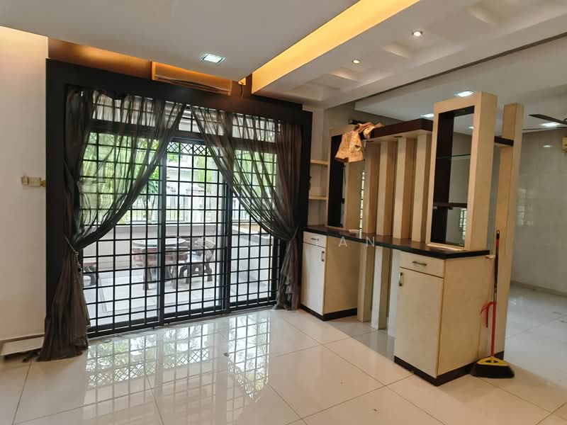 Link Bungalow for Rent in Austin (Johor Bahru) - PeiYi Tan - PropertyGuru.com.my
