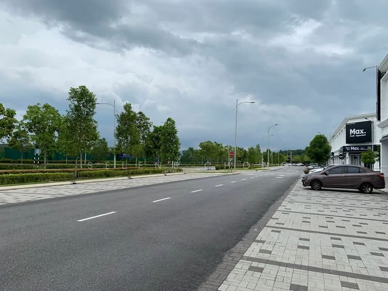 For Rent - Eco Majestic Shop For Rent Whitten Silver Square Ground Floor