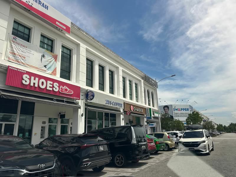 For Rent - Eco Majestic Shop SilverSquare Whitten Ivoris Brighton